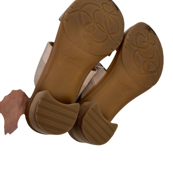 Dansko Theresa Womens Sandals Block Heel Metallic Nude Leather Suede Size 39 - Picture 7 of 12